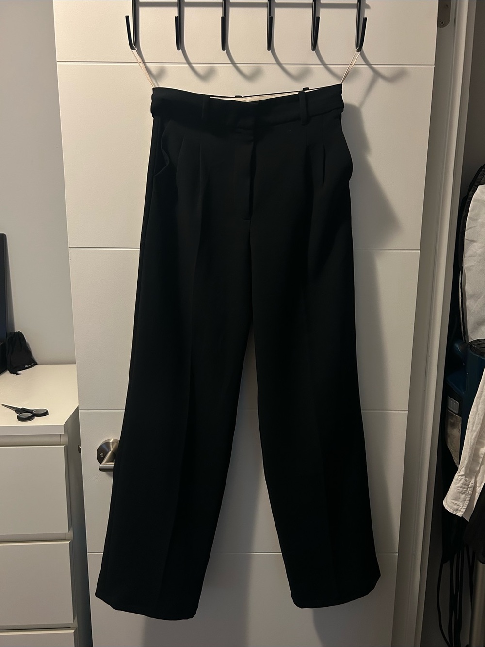 Wilfred Black Effortless Pant- Crepette Dress Pant - Picture 2 of 14